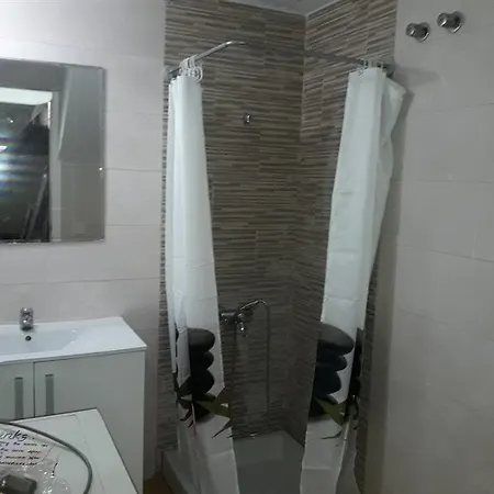 Flipper Apartment *